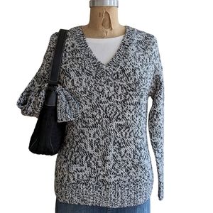 PINK Victoria's Secret Boyfriend V Neck Sweater Size Small